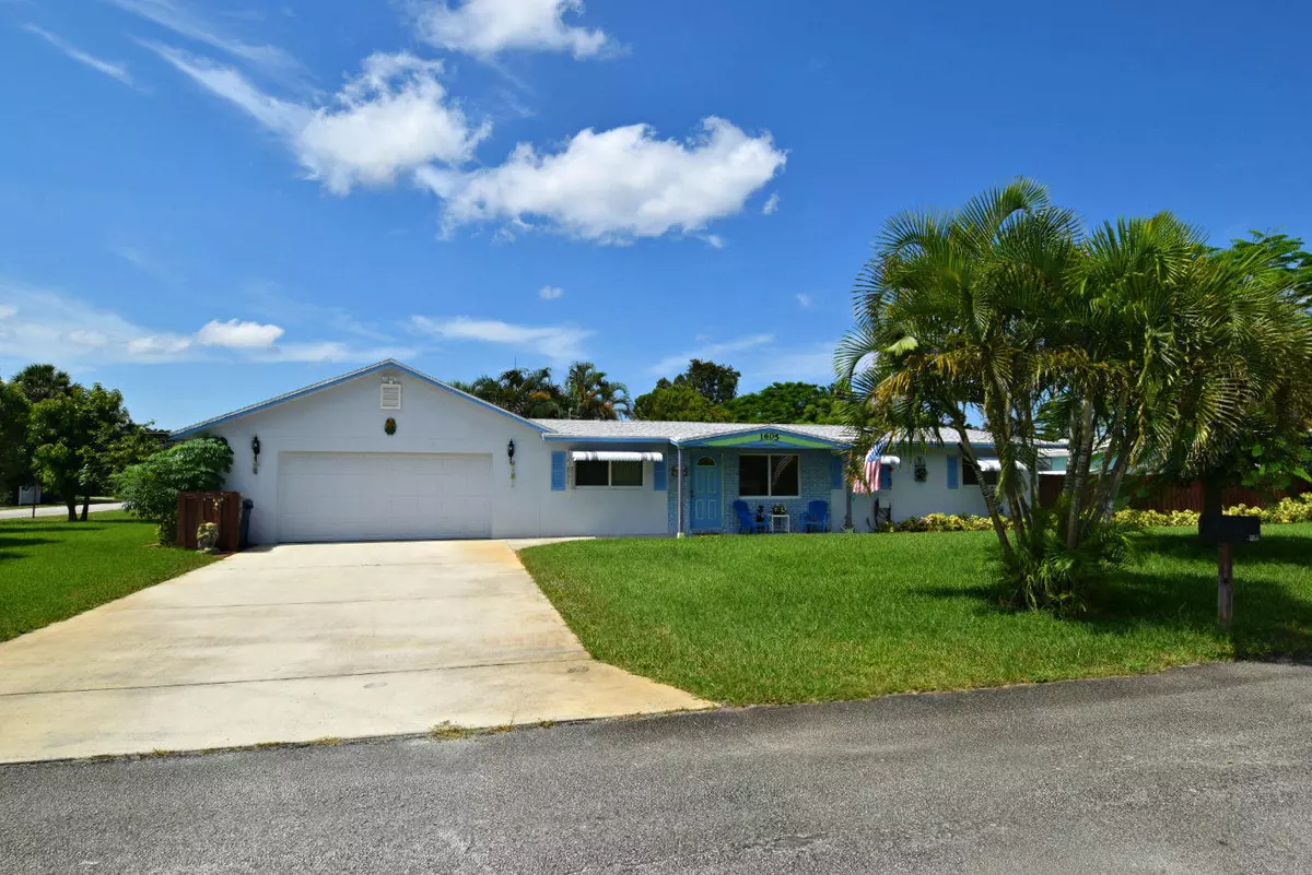 Stuart, FL 34996,1605 SE 9th ST