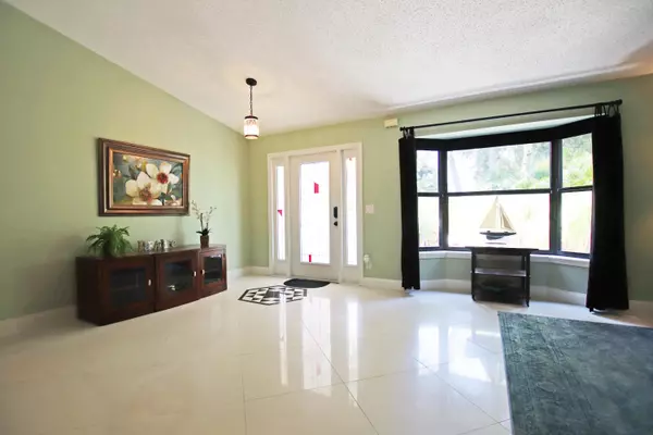 Tequesta, FL 33469,15 E Pinehill TRL