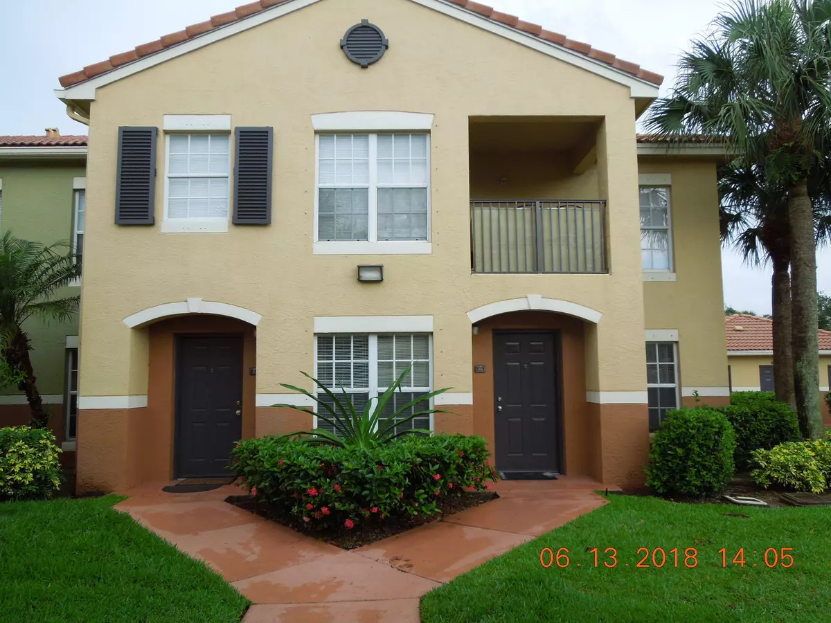 Royal Palm Beach, FL 33411,10318 Fox Trail RD 414