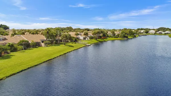 Jupiter, FL 33477,3733 Cape Pointe CIR