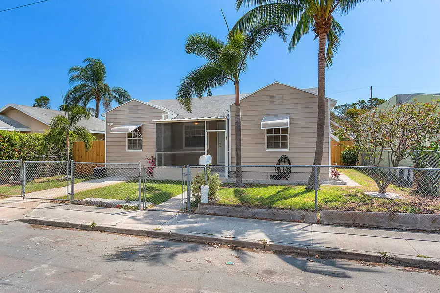 206 N E ST, Lake Worth, FL 33460