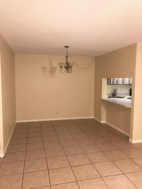 Greenacres, FL 33415,614 Sea Pine WAY B1