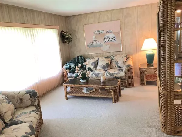 Hobe Sound, FL 33455,7116 SE Bluebird CIR