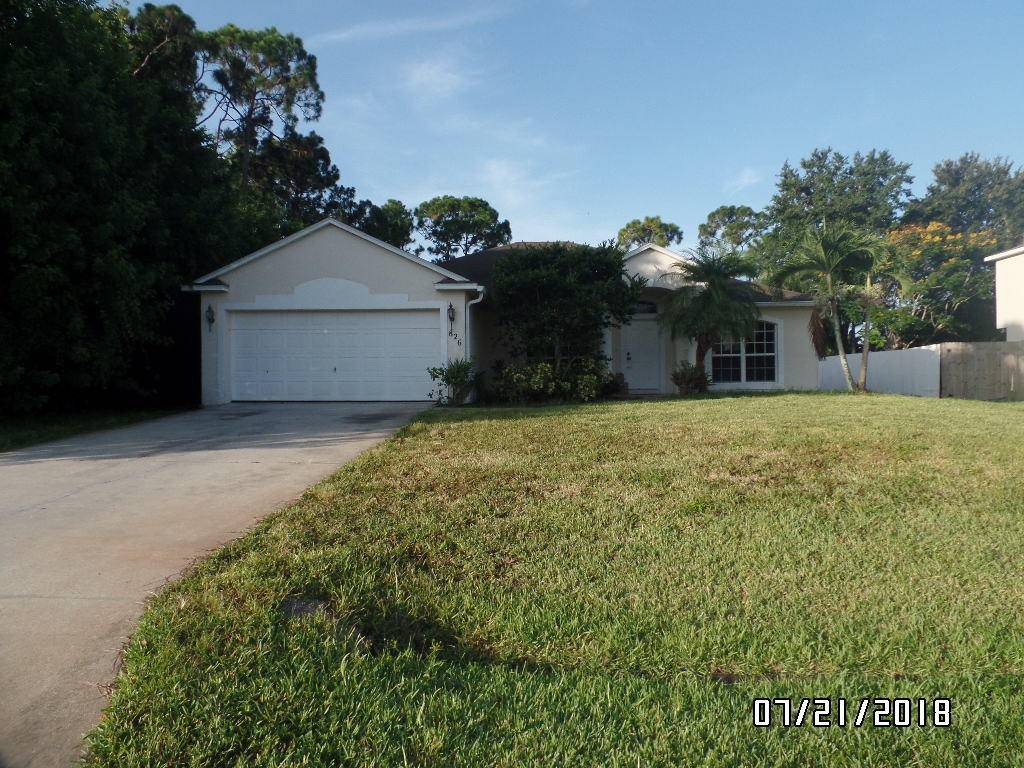 826 SE Sweetbay AVE, Port Saint Lucie, FL 34983