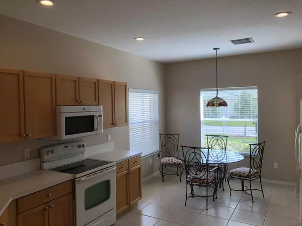 Port Saint Lucie, FL 34986,307 SW Perdido Key ST