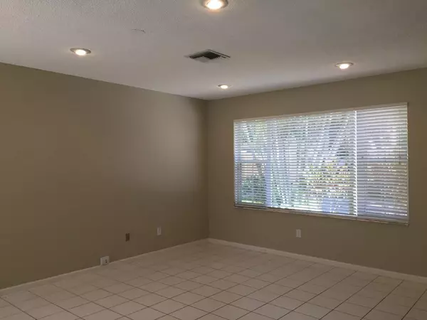 Jupiter, FL 33458,272 Laurel Oaks WAY