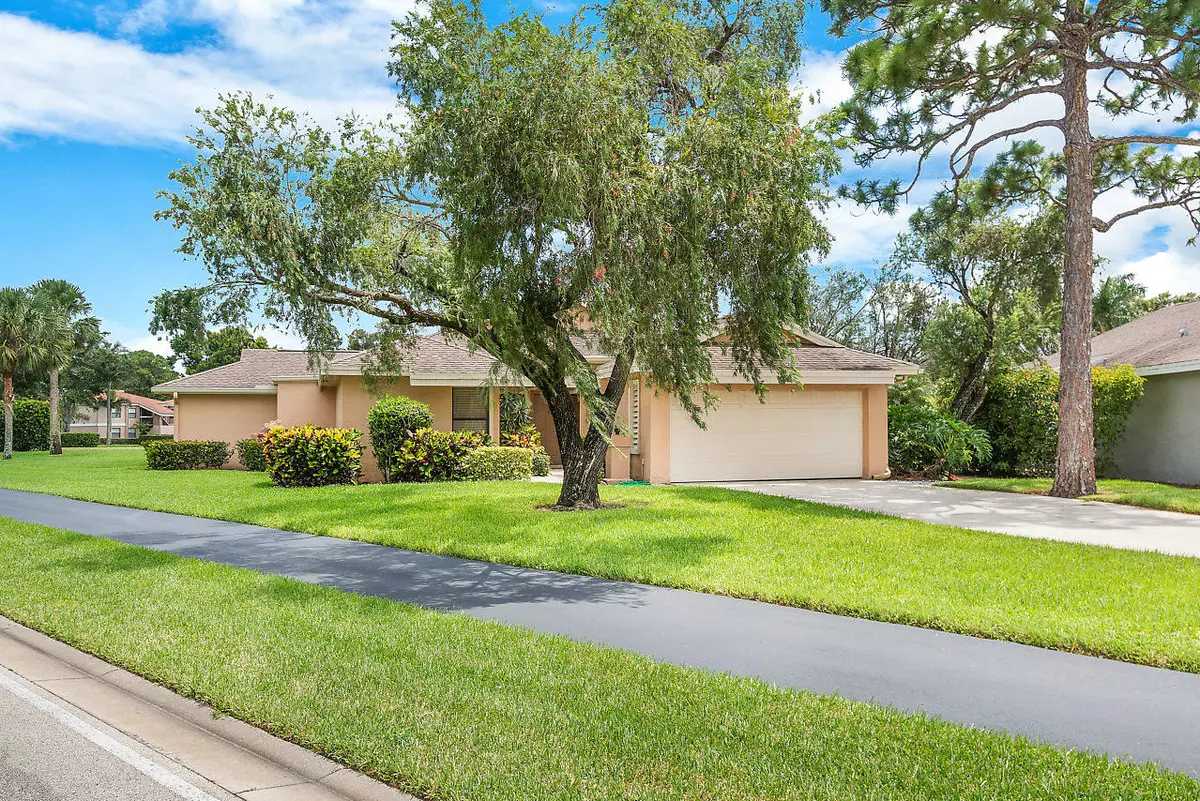 Palm Beach Gardens, FL 33418,6746 Touchstone CIR