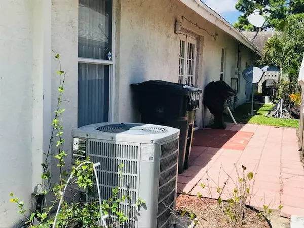Wellington, FL 33414,14008 Veronica CT