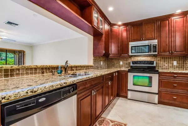 Palm Beach Gardens, FL 33410,2320 Treasure Isle DR A72