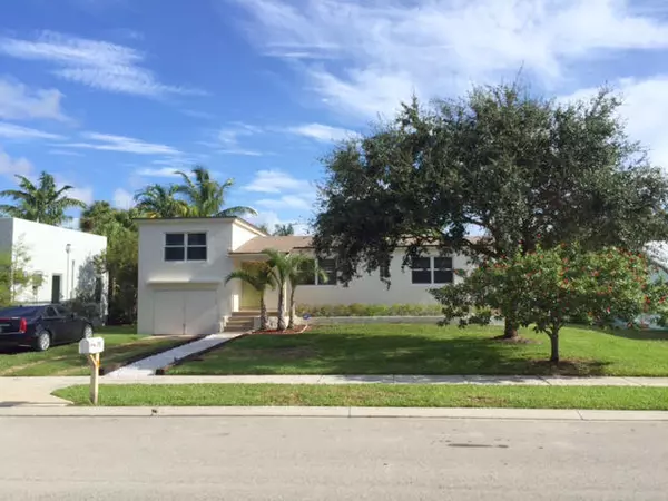 711 NE 8th AVE, Boynton Beach, FL 33435