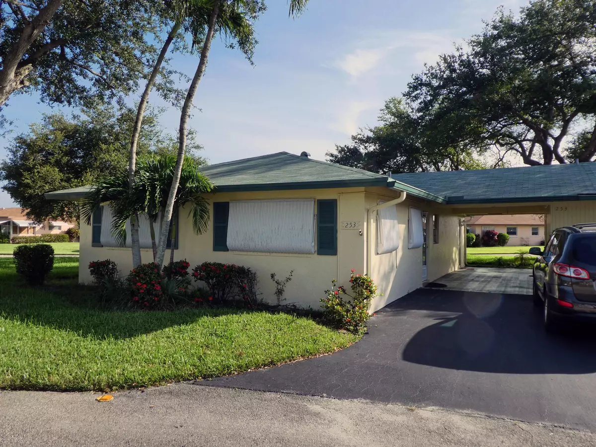 Delray Beach, FL 33445,253 Cardinal LN