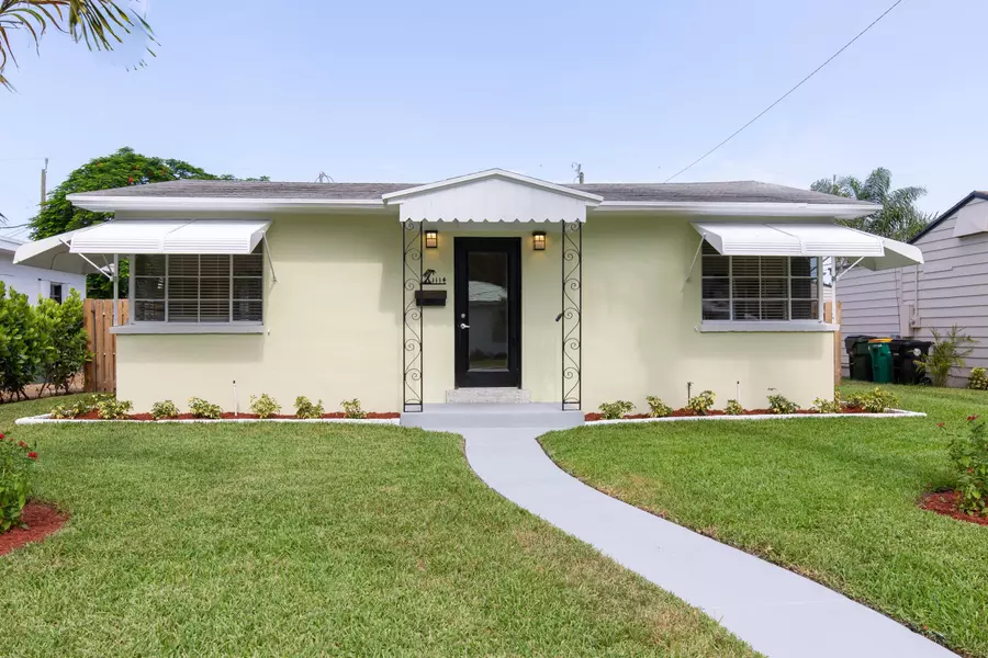 1114 N K ST, Lake Worth, FL 33460