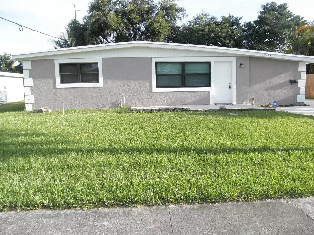 Royal Palm Beach, FL 33411,11600 Balsam DR