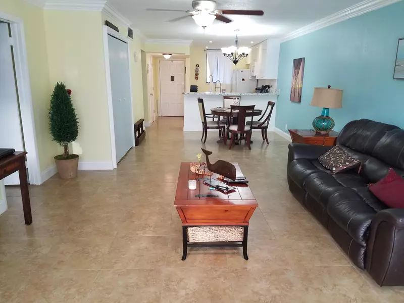 4387 Trevi CT 103, Lake Worth, FL 33467