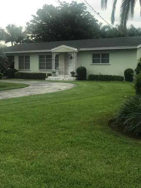 Pahokee, FL 33476,1847 Bacom Point RD
