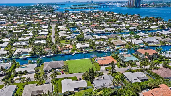 Singer Island, FL 33404,1091 Gulfstream WAY