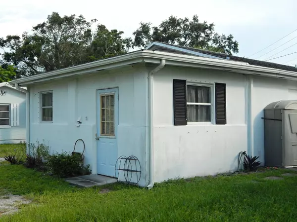 Fort Pierce, FL 34950,802 Dayman AVE