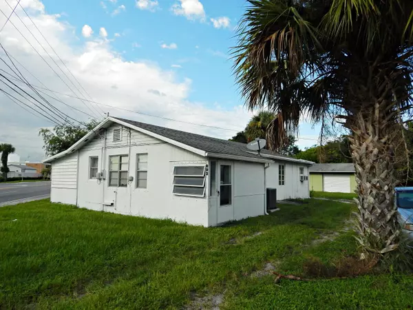 Fort Pierce, FL 34950,802 Dayman AVE