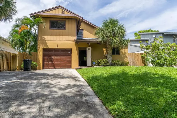 2541 Southridge RD, Delray Beach, FL 33444