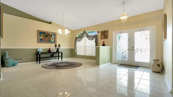 Royal Palm Beach, FL 33411,164 Fernwood CRES