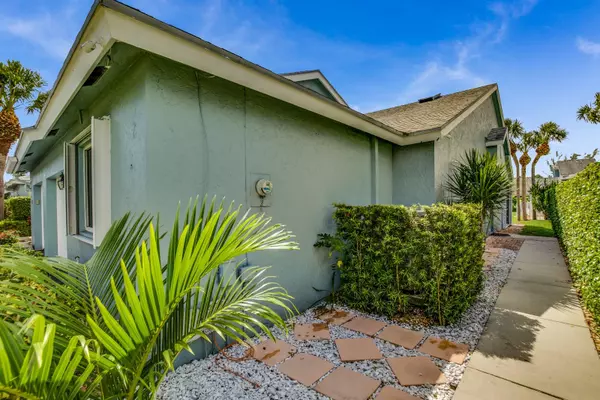 Lake Worth, FL 33462,3785 E Island Club CIR