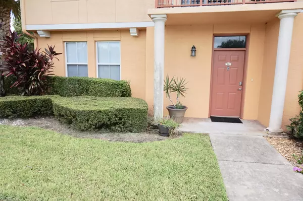 Delray Beach, FL 33444,2026 Alta Meadows LN 910