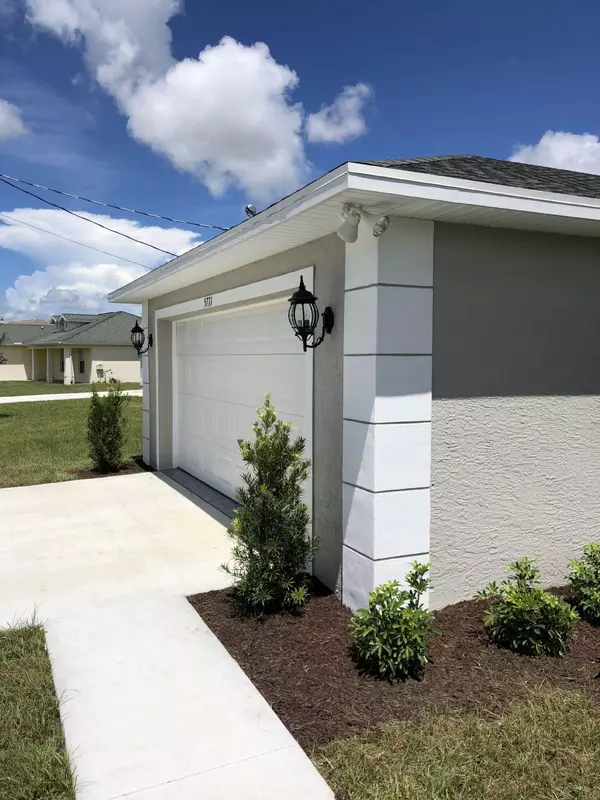 Port Saint Lucie, FL 34986,5771 NW Cahaba ST