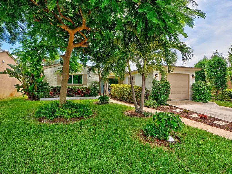 151 Harvard DR, Lake Worth, FL 33460