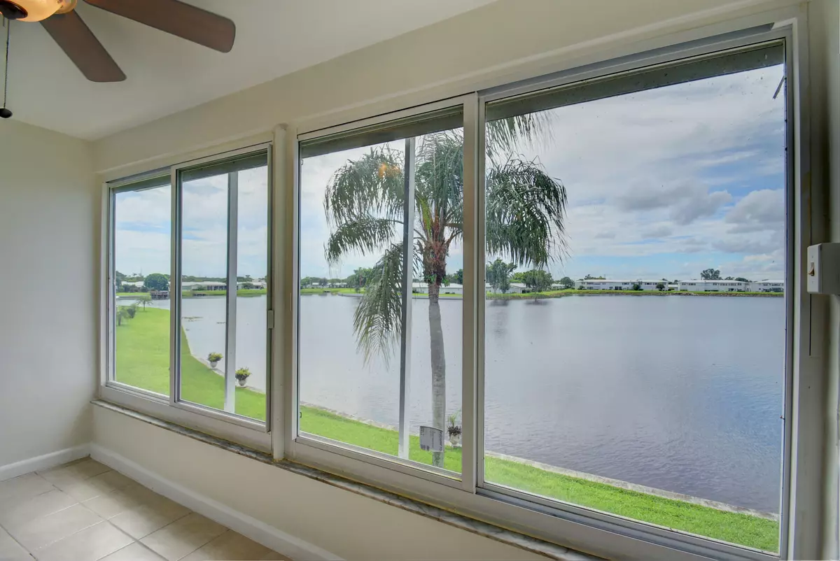 Boynton Beach, FL 33426,1114 Lake TER 209a