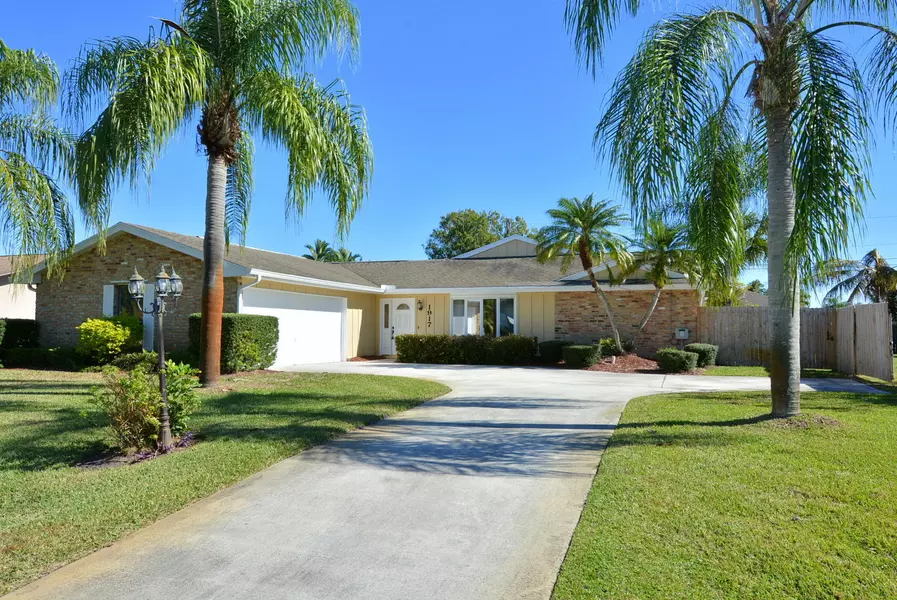 1917 SE Crystal Mist ST, Port Saint Lucie, FL 34983