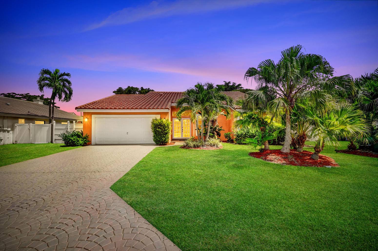 6950 NW 2nd TER, Boca Raton, FL 33487