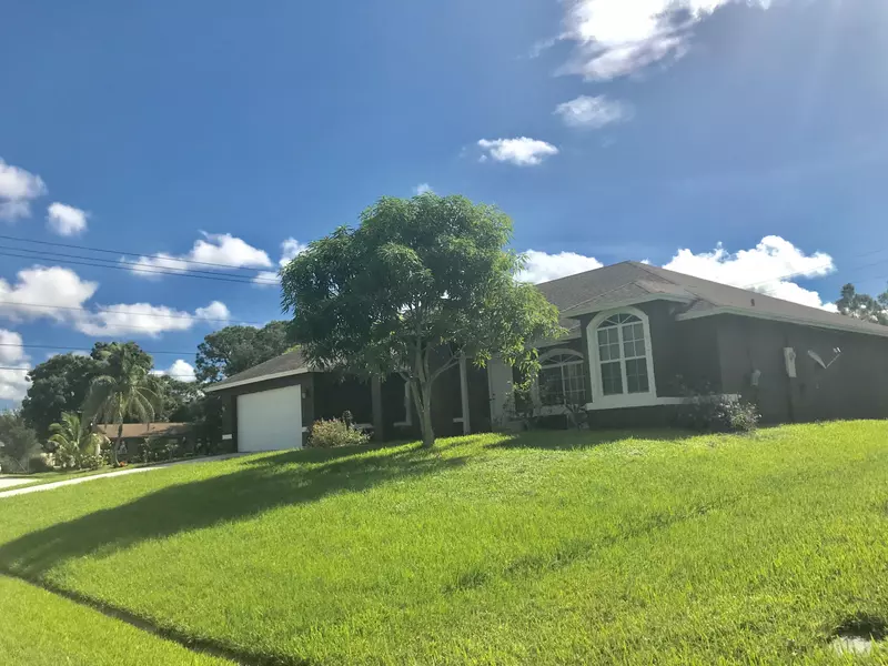 2001 SW Catalina TER, Port Saint Lucie, FL 34953