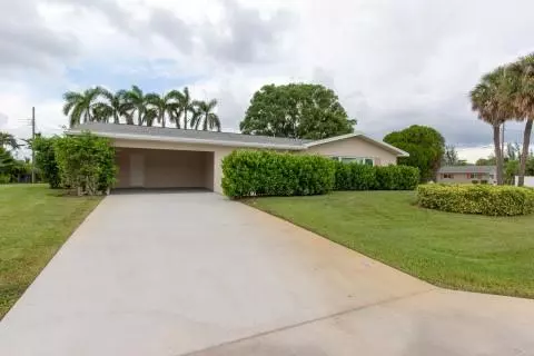 1405 Beta CT, West Palm Beach, FL 33404