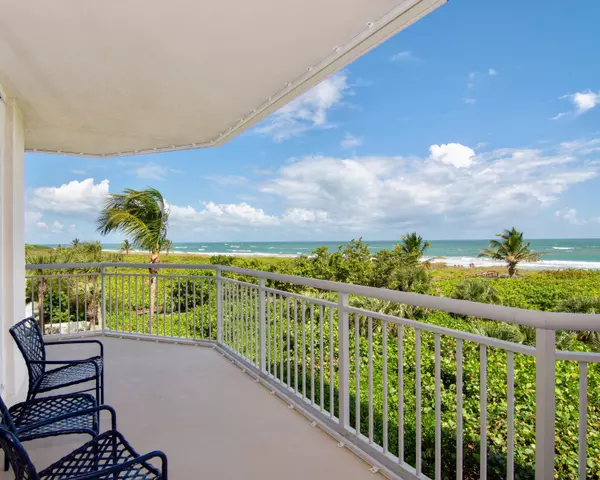 Hutchinson Island, FL 34949,3000 N A1a 3-A