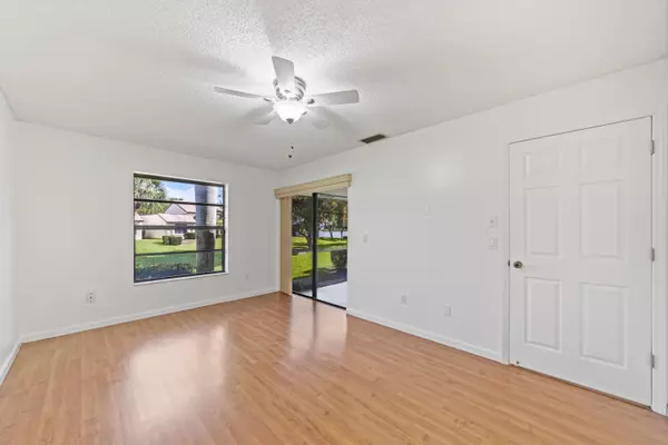 Boca Raton, FL 33431,409 Buttonwood PL