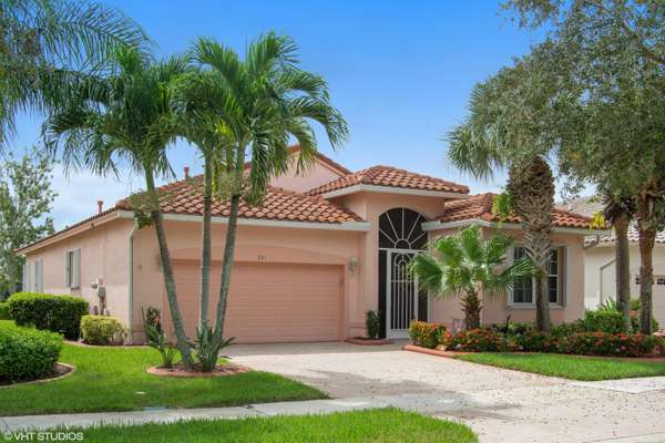 241 NW Toscane TRL, Port Saint Lucie, FL 34986