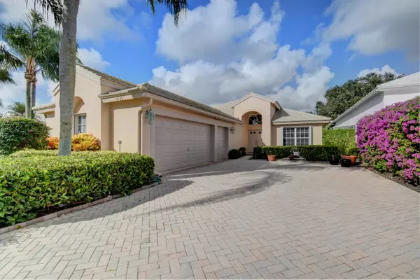 Boynton Beach, FL 33437,6429 Three Lakes LN