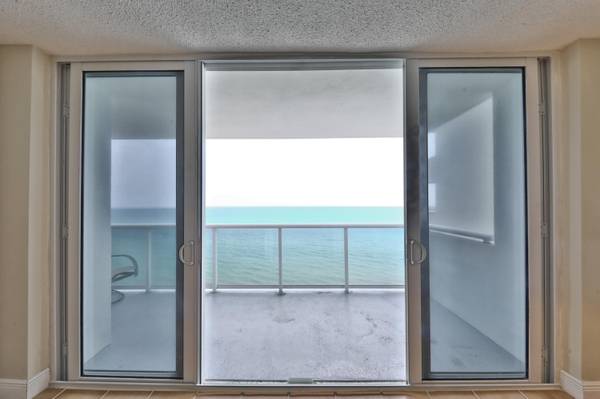 3140 S Ocean DR 1405,  Hallandale Beach,  FL 33009