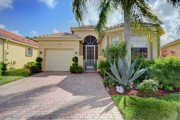 7228 Cataluna CIR, Delray Beach, FL 33446