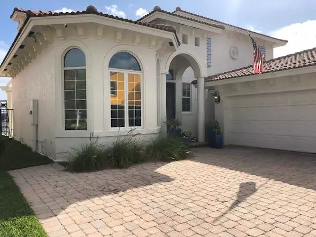 Lake Worth, FL 33460,3 Lakeside Palms CT