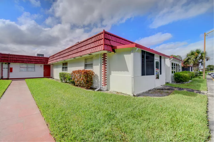 214 Waterford I 214, Delray Beach, FL 33446