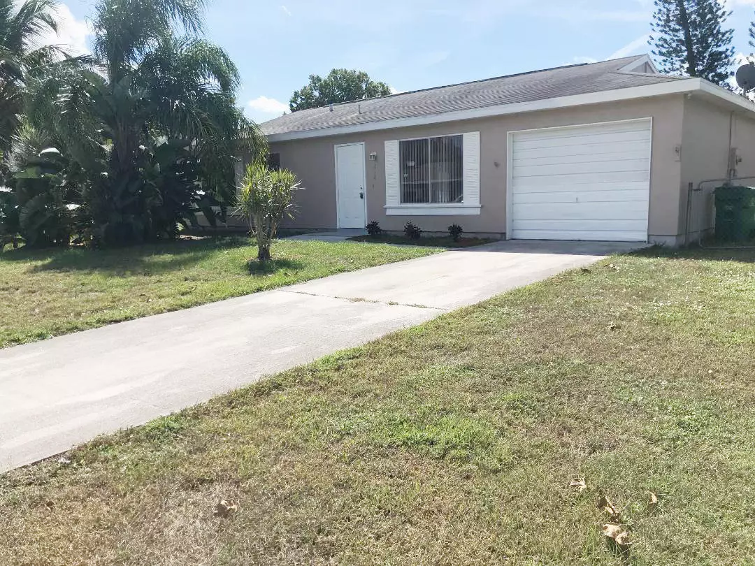 Port Saint Lucie, FL 34953,474 SW Eastport CIR