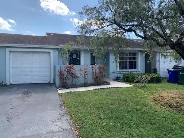 Margate, FL 33063,5576 Lakewood CIR H