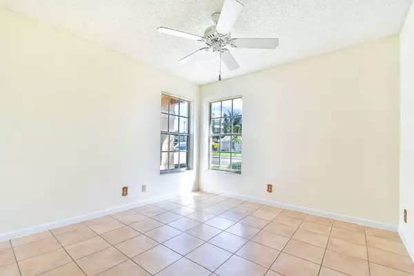 Davie, FL 33328,2701 W Lake Park CIR