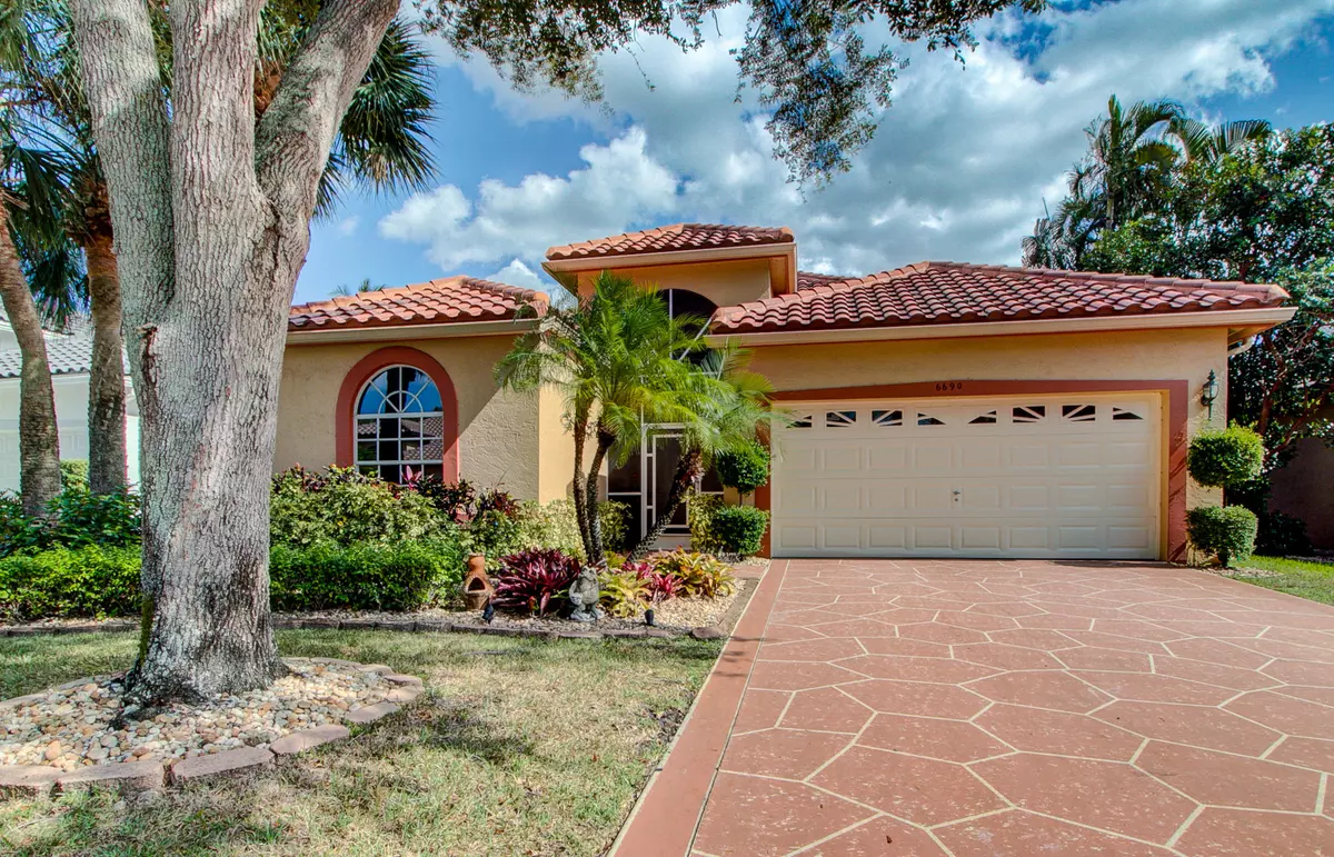 Lake Worth, FL 33463,6690 Remington PL