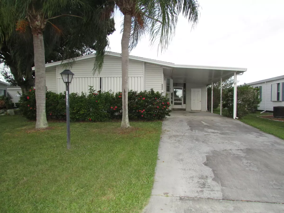 Port Saint Lucie, FL 34952,8399 Gallberry CIR