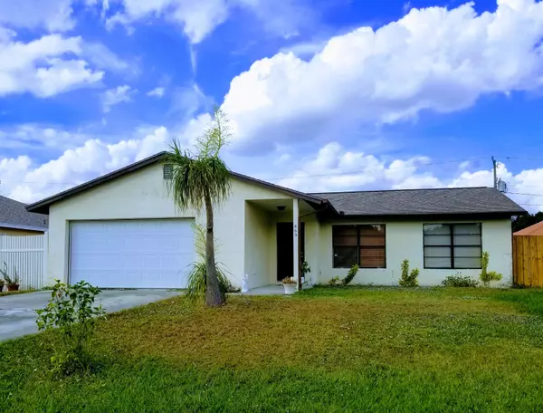 869 SW Mccomb AVE, Port Saint Lucie, FL 34953