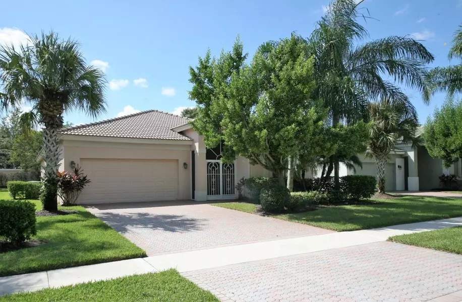 8938 Agliana CIR, Boynton Beach, FL 33472