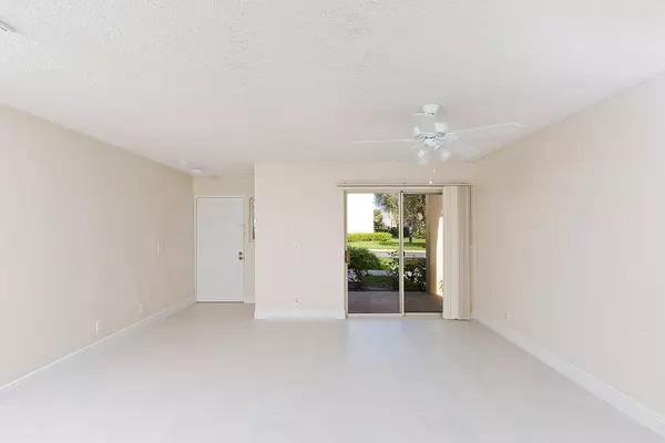 Boca Raton, FL 33433,6340 La Costa DR E