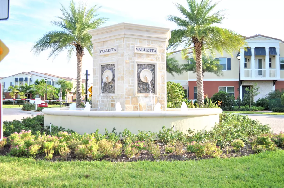 Boca Raton, FL 33487,100 NW 69th CIR 132